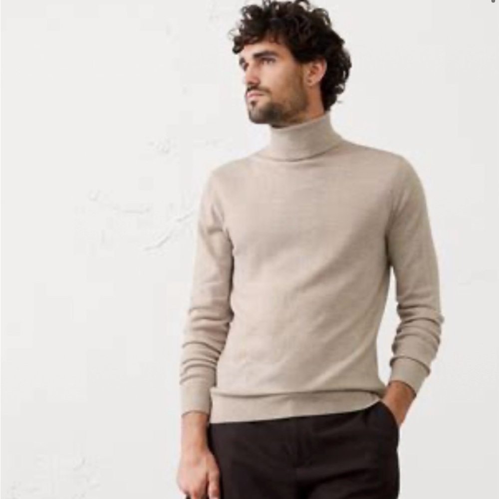 Banana Republic fine Merino Wool Turtleneck New Size Men Small